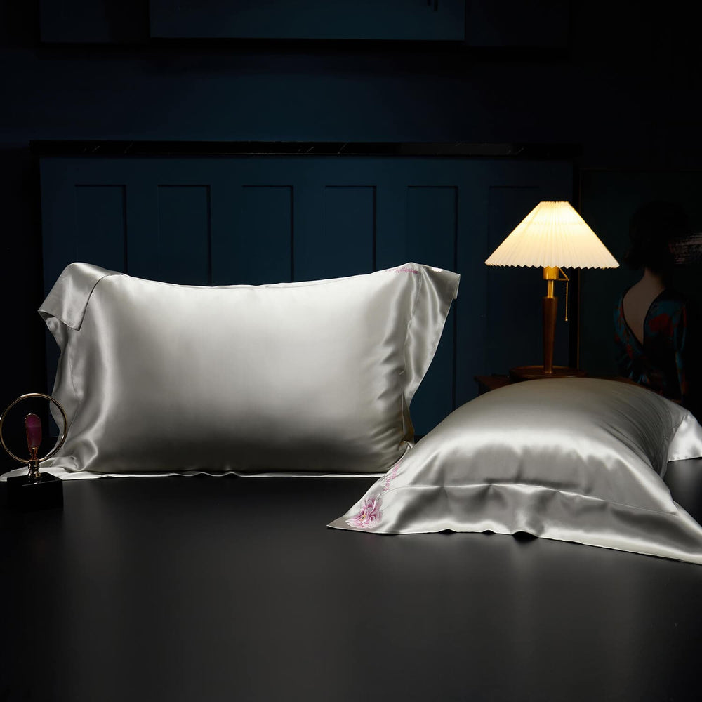 #color_light-grey