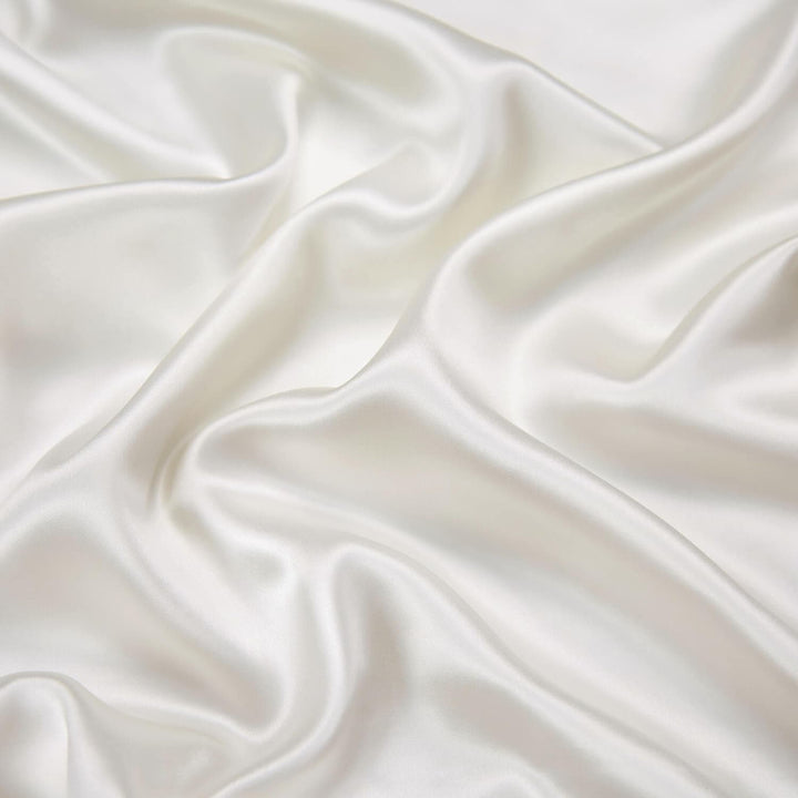 #color_moonlight-white